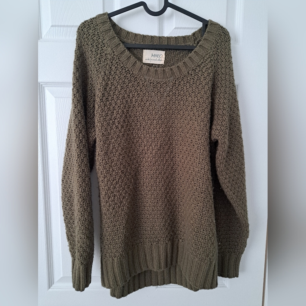 M4EO Green Sweater